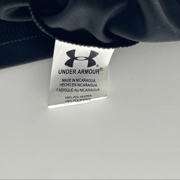 Under Armour Black Short Sleeve Logo T-Shirt Sz 2T - Picture 6 of 6